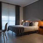 & Carlos Desde 1996 Hotel Melide