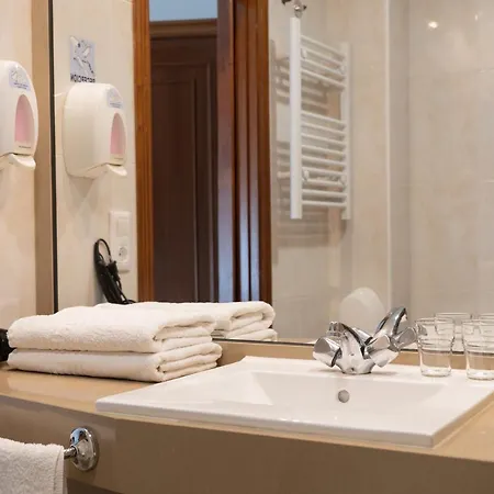 Carlos 96 Hotel Melide